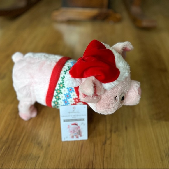 Hallmark Pink Plush Pig with Santa Hat - Picture 1 of 7